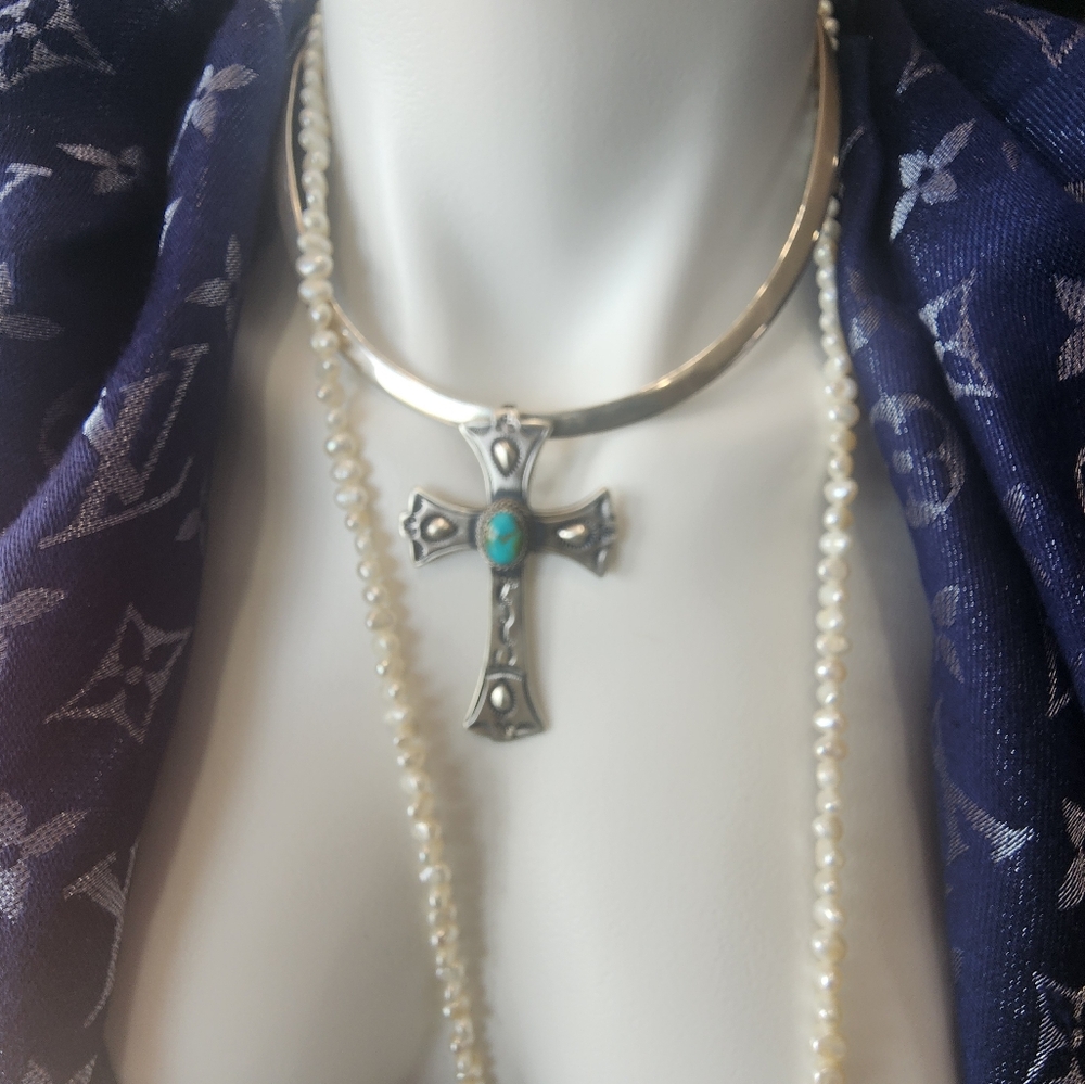 STERLING ilver Cross Pendant with Turquoise Stone - Picture 7 of 11